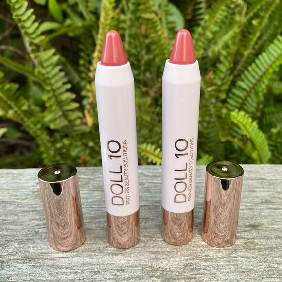 New Two (2) DOLL 10 Lip Crayon "Start Living" Full Size. Makeup Lipstick Beauty - Picture 1 of 12